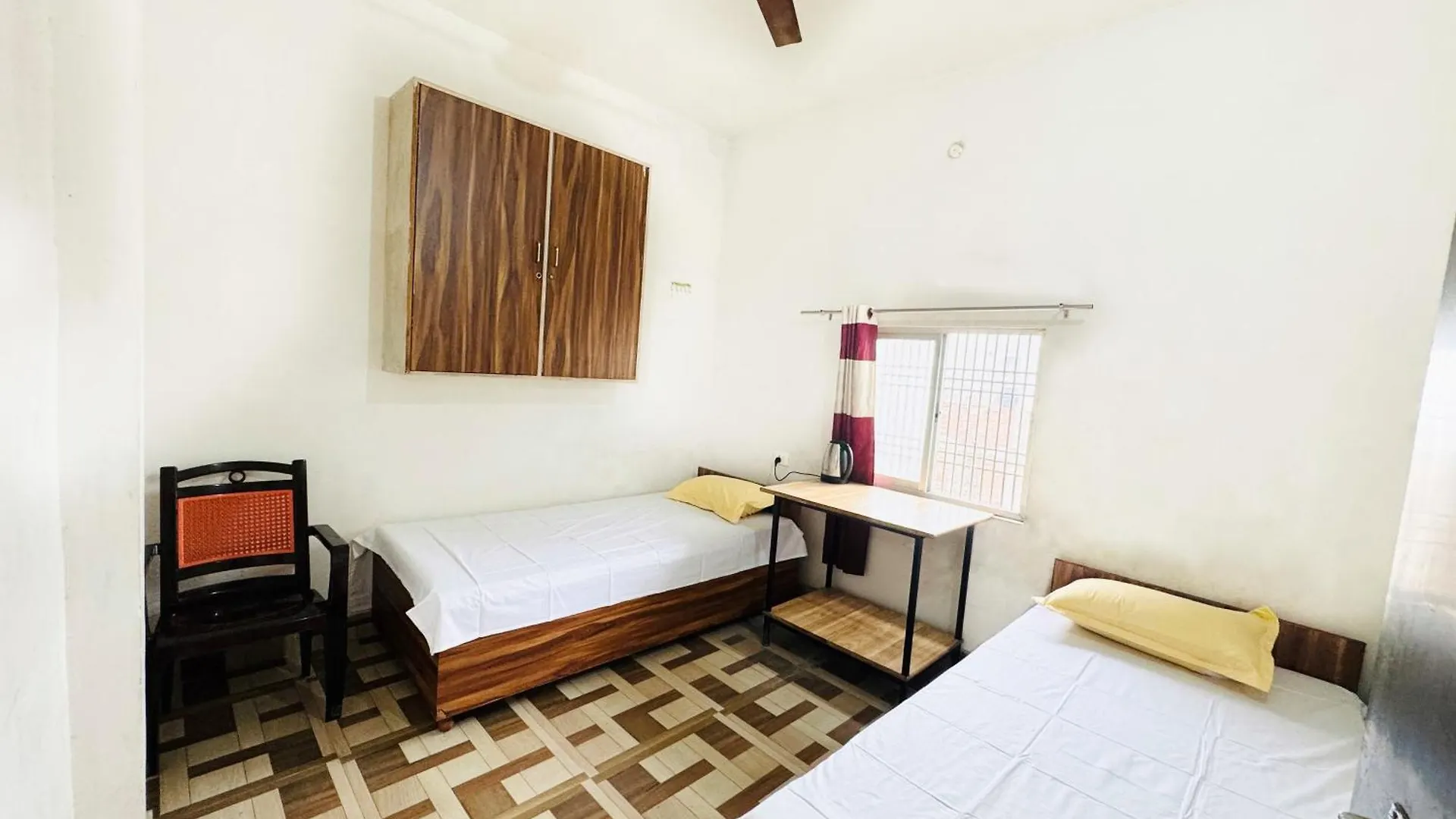 Yum Boys Hostel & Homestay Varanasi